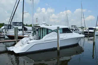 Thumbnail von Tiara Yachts 39 Coupe Fesstivus