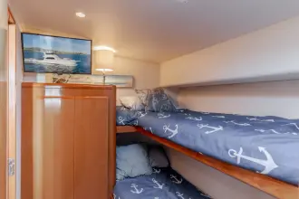 Thumbnail von Viking 58 Enclosed Bridge