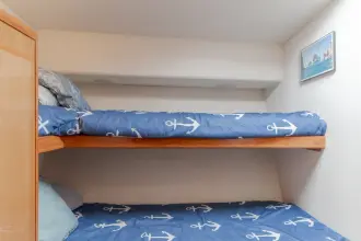 Thumbnail von Viking 58 Enclosed Bridge