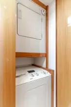 Thumbnail von Viking 58 Enclosed Bridge