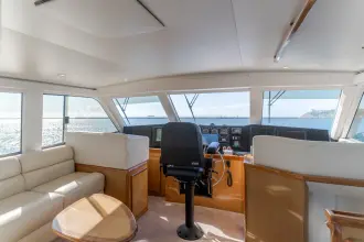 Thumbnail von Viking 58 Enclosed Bridge