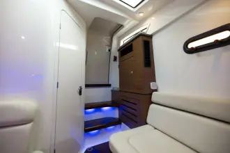 Thumbnail von Boston Whaler 350 Realm