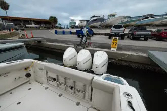 Thumbnail von Boston Whaler 350 Realm