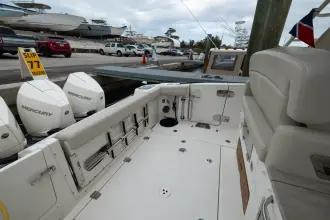 Thumbnail von Boston Whaler 350 Realm