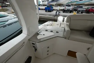 Thumbnail von Boston Whaler 350 Realm