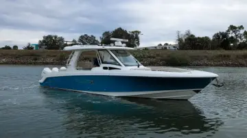 Thumbnail von Boston Whaler 350 Realm