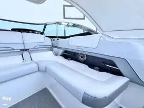 Thumbnail von Formula 330 Crossover Bowrider