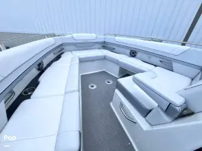 Thumbnail von Formula 330 Crossover Bowrider