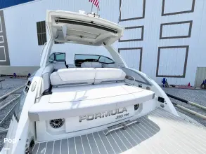 Thumbnail von Formula 330 Crossover Bowrider