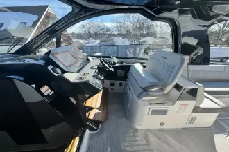 Thumbnail von Sea Ray 370 Sundancer Outboard