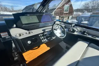 Thumbnail von Sea Ray 370 Sundancer Outboard