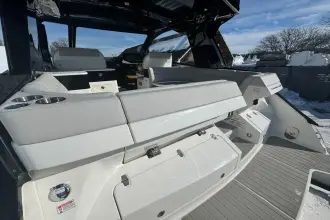 Thumbnail von Sea Ray 370 Sundancer Outboard