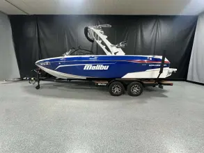 Malibu 23 LSV