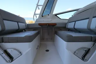 Thumbnail von Boston Whaler 330 Vantage