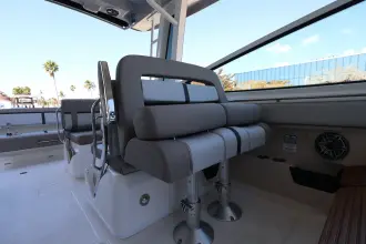 Thumbnail von Boston Whaler 330 Vantage