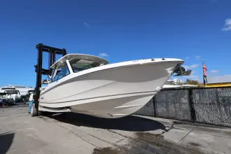 Thumbnail von Boston Whaler 330 Vantage