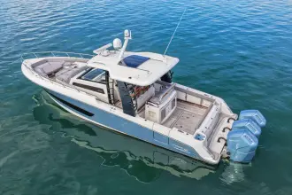 Thumbnail von Boston Whaler 42 Outrage