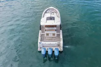 Thumbnail von Boston Whaler 42 Outrage