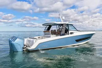 Thumbnail von Boston Whaler 42 Outrage