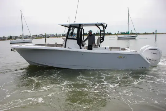 Sea Hunt Gamefish 28 FS