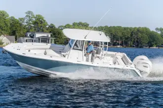 Sea Hunt Ultra 285 Coffin Box