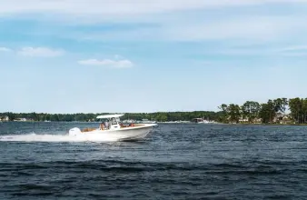 Thumbnail von Sea Hunt Ultra 305 SE