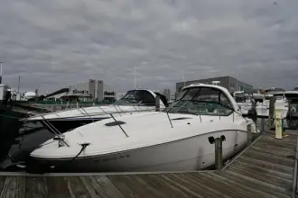 Sea Ray 330 Sundancer 