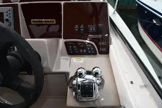 Thumbnail von Sea Ray 330 Sundancer