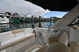 Thumbnail von Sea Ray 330 Sundancer