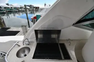 Thumbnail von Sea Ray 330 Sundancer