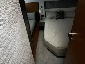 Thumbnail von Tiara Yachts C49