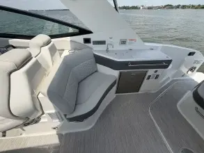 Thumbnail von Sea Ray 320 Sundancer Outboard