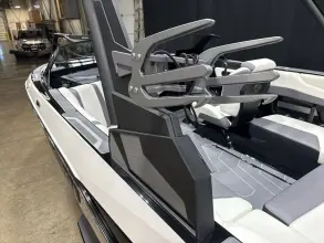Thumbnail von Malibu Boats 21 LX