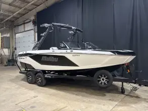 Thumbnail von Malibu Boats 21 LX