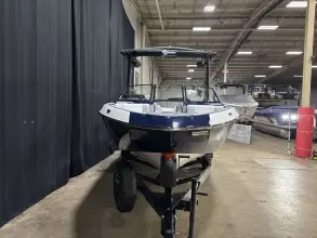 Thumbnail von Malibu Boats 23 LSV