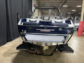 Thumbnail von Malibu Boats 23 LSV