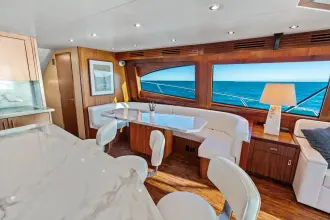 Thumbnail von Hatteras 77 Convertible