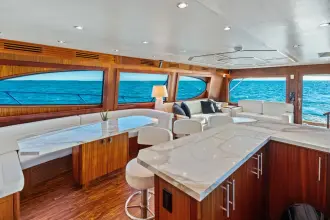 Thumbnail von Hatteras 77 Convertible