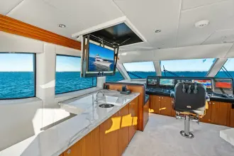 Thumbnail von Hatteras 77 Convertible