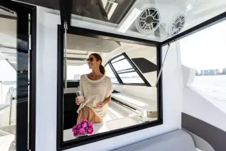 Thumbnail von Cruisers Yachts 50 GLS OB