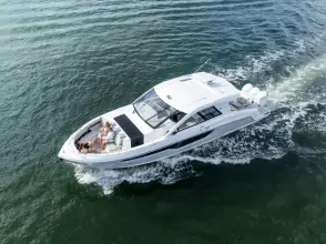 Thumbnail von Cruisers Yachts 50 GLS OB