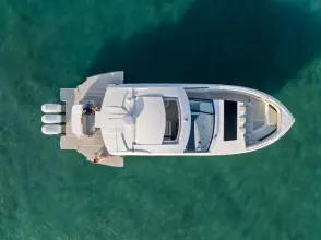 Thumbnail von Cruisers Yachts 50 GLS OB