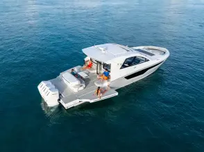 Thumbnail von Cruisers Yachts 50 GLS OB