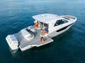 Thumbnail von Cruisers Yachts 50 GLS OB