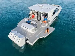Thumbnail von Cruisers Yachts 50 GLS OB