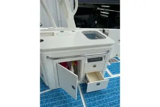 Thumbnail von Boston Whaler 320 Vantage