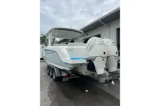 Thumbnail von Boston Whaler 320 Vantage