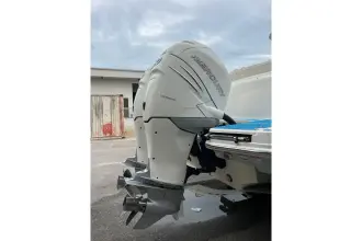 Thumbnail von Boston Whaler 320 Vantage