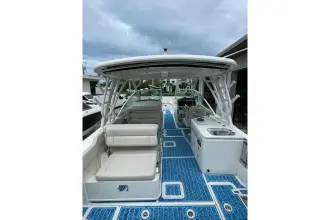 Thumbnail von Boston Whaler 320 Vantage
