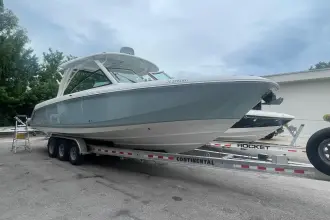Thumbnail von Boston Whaler 320 Vantage
